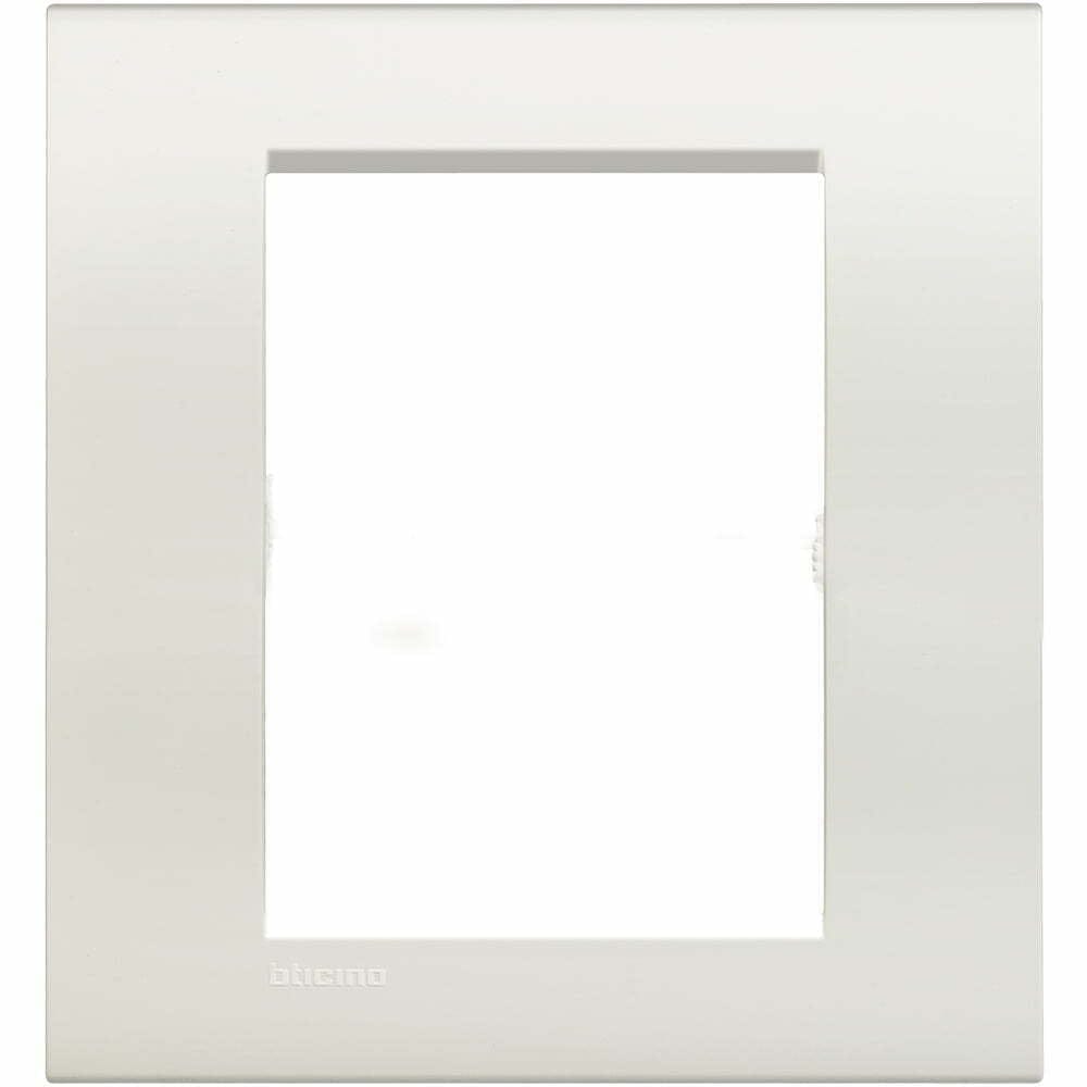Ornament 6M Alb (3+3) Living Light Bticino LNA4826BI Ornament 6M Alb (3+3) Living Light Bticino LNA4826BI