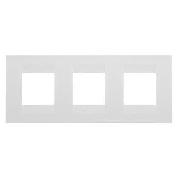 Ornament GEO 2+2+2 Module Orizontal Alb lucios GW16426TB – Alb lucios, Alb lucios – vedere frontală – partener oficial Gewiss