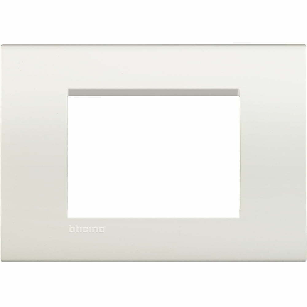 Ornament 3M Alb Living Light Bticino LNA4803BI