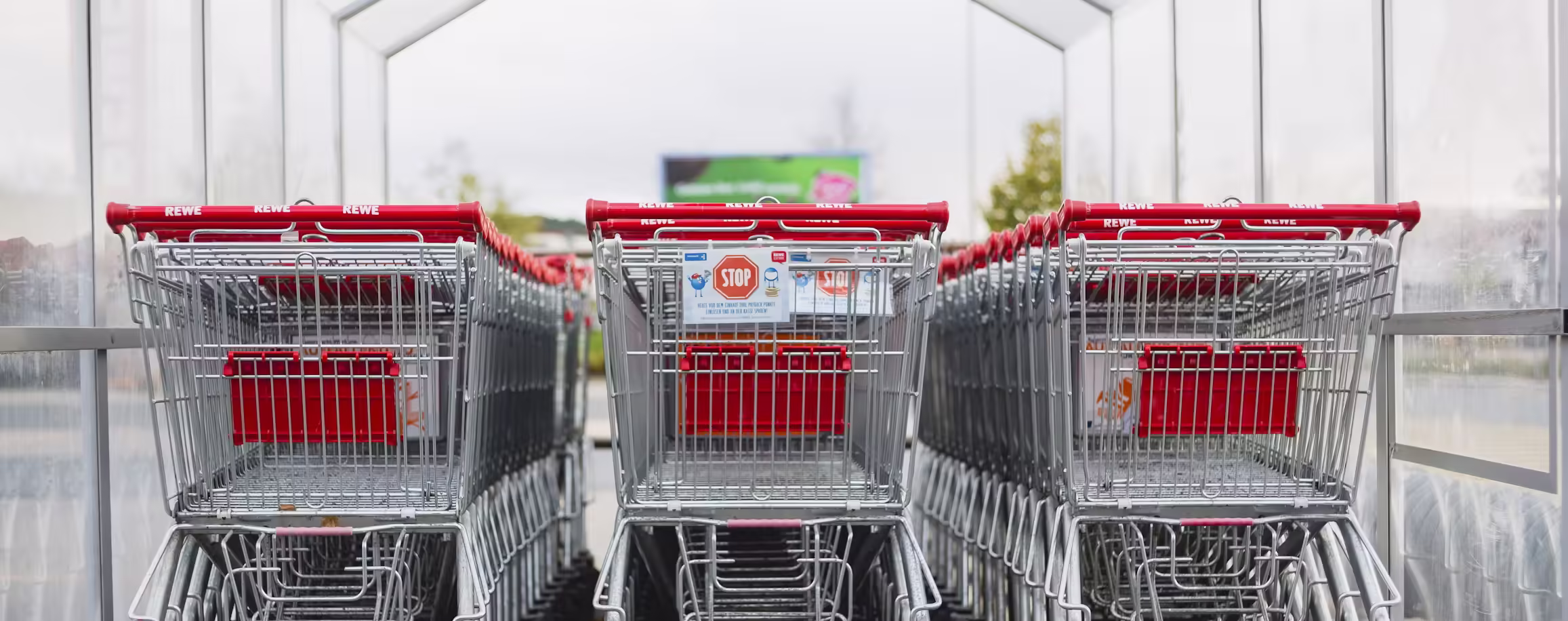 5 Motive pentru a Vizita un Magazin de Materiale Electrice în Locul Unui Hipermarket