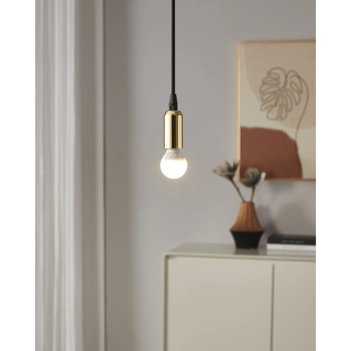 Bec E14 LED P45 1X4,9W 2700K Eglo 110171