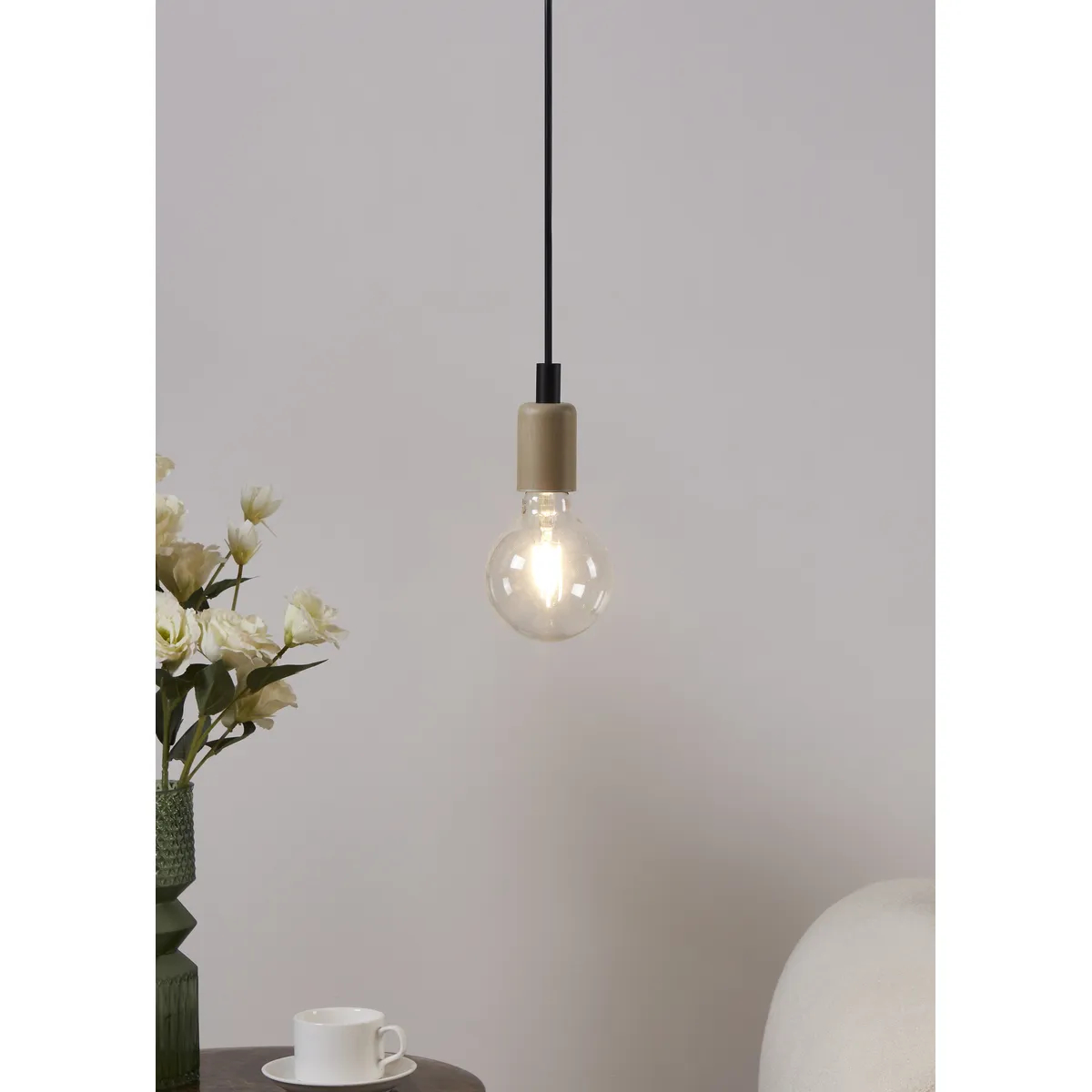 Bec E27 LED G95 1X4W 2700K Eglo 110009