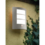 Aplica exterior EGLO CITY 88142 - E27 1X60W IP44 - Inox - Alb – Iluminat exterior, Corpuri de iluminat – imagine în ambient modern – partener oficial Eglo