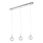 Lustra cu cristale Montefio 1 Eglo 93784 cu finisaj cromat și 3 surse de iluminat cu LED integrat de 5W fiecare oferă 1500 lumeni și lumină caldă 3000K.