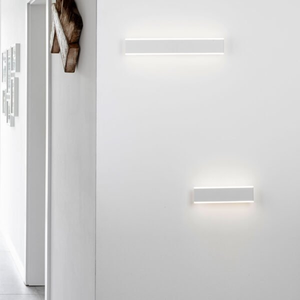 Aplica de perete Line 16W 3000K, Alb si Aluminiu, Acrilic Nova Luce
