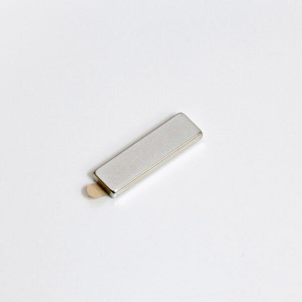 Element montaj magnet M02 6x20x2mm pentru profil LED TOPMET