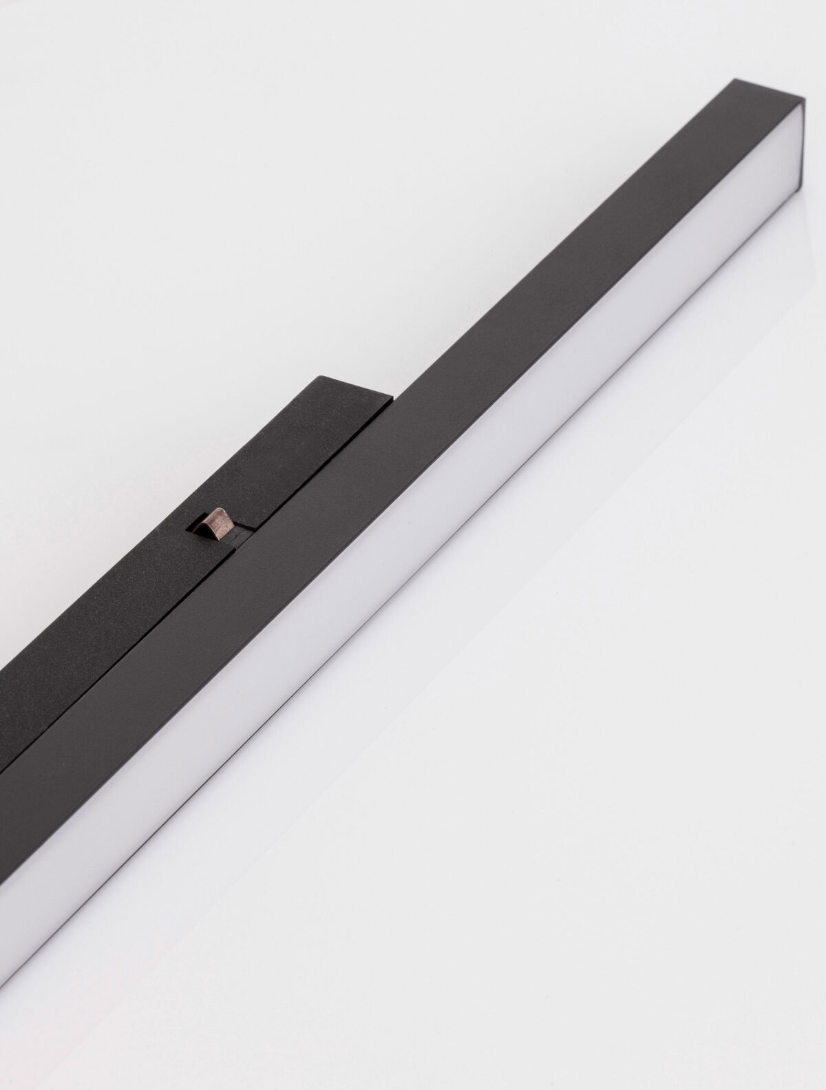 Iluminat Planet 13W 2700 K, Negru si Aluminiu Nova Luce
