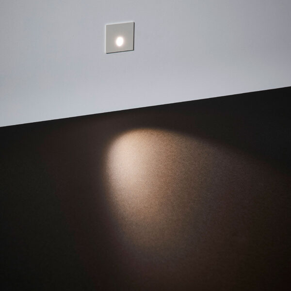 Lumina de treapta Atrium 3W 2700 K, Alb si Aluminiu Nova Luce