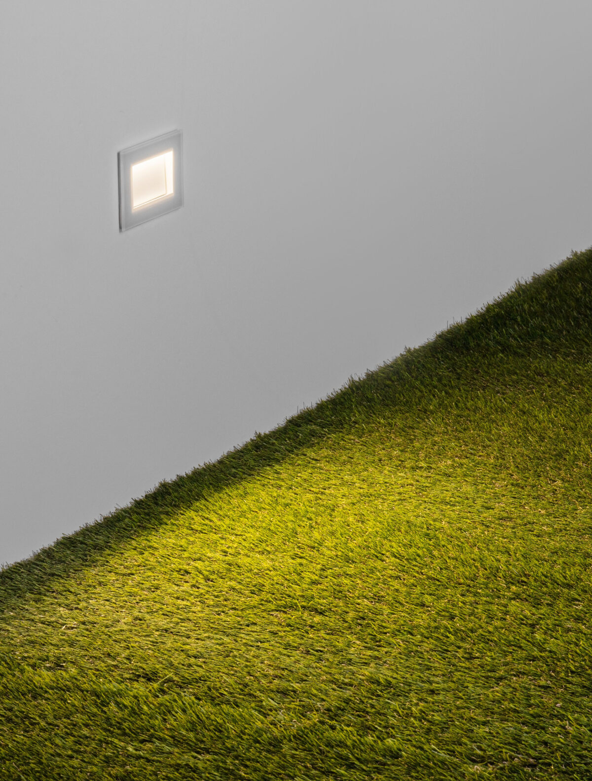 Lumina de treapta Olin 3W 3000K, Alb si Aluminiu Nova Luce Lumina de treapta Olin 3W 3000K, Alb si Aluminiu Nova Luce