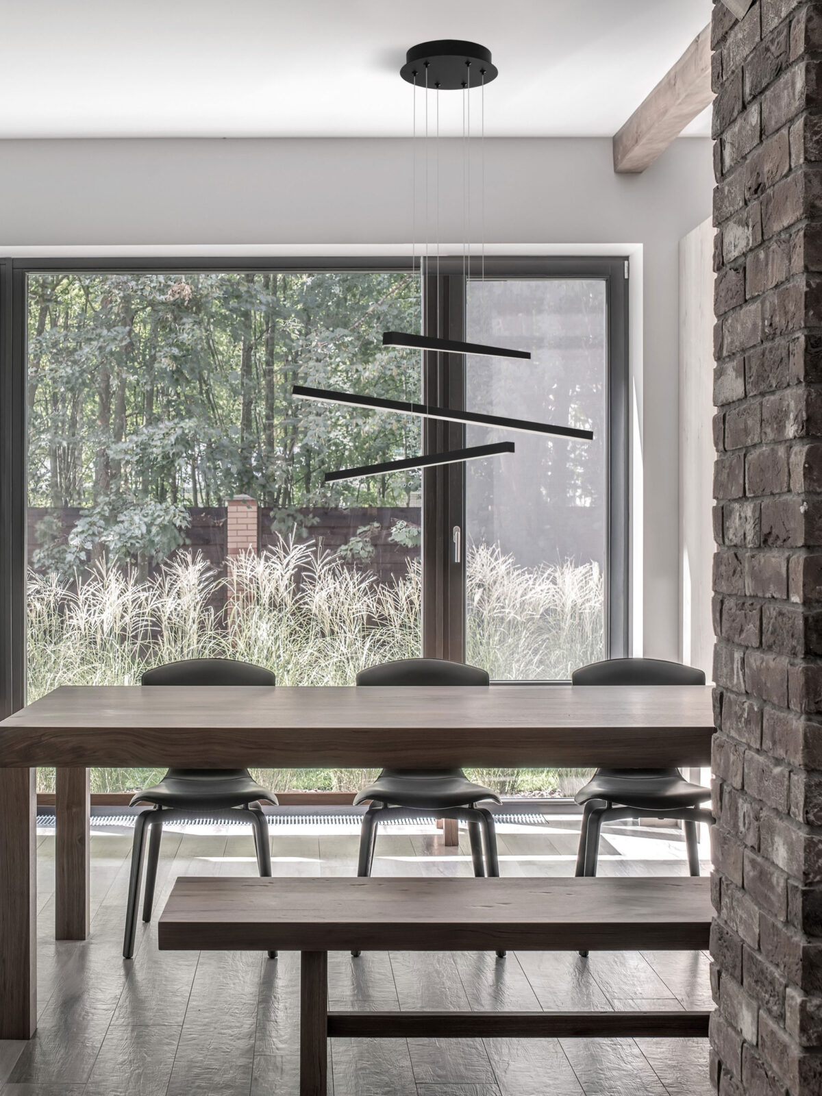Lustra Lior 41W 3000K, Negru si Aluminiu, Acrilic Nova Luce Lustra Lior 41W 3000K, Negru si Aluminiu, Acrilic Nova Luce