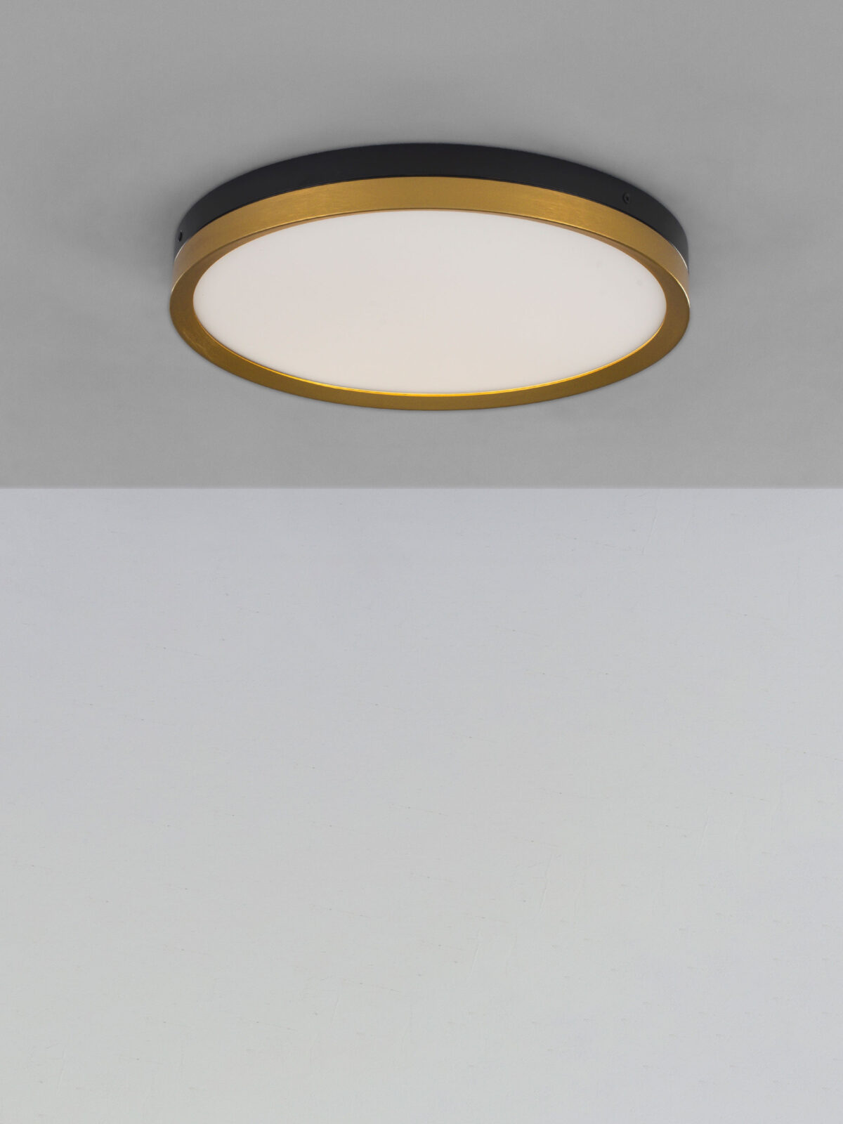 Plafoniera Cantria 31W 3000K, Negru, Auriu si Metal, Acrilic Nova Luce Plafoniera Cantria 31W 3000K, Negru, Auriu si Metal, Acrilic Nova Luce