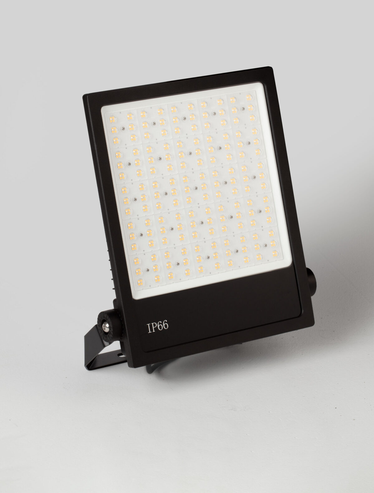 Proiector Titan 100W 4000K, Negru si Aluminiu Nova Luce Proiector Titan 100W 4000K, Negru si Aluminiu Nova Luce