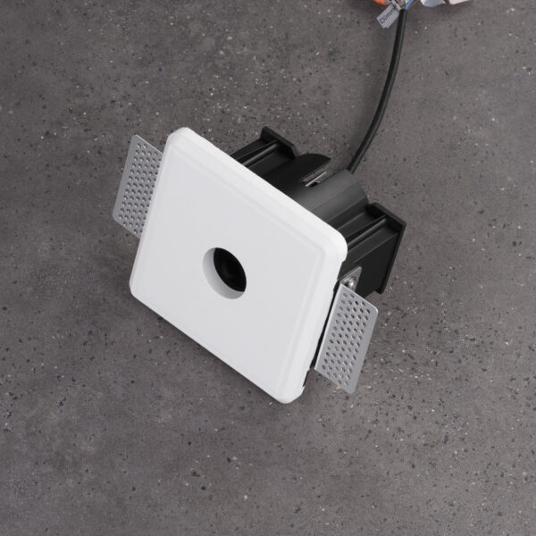 Sistem Imagine Lighting Systems, Alb si Aluminiu, Ipsos Nova Luce
