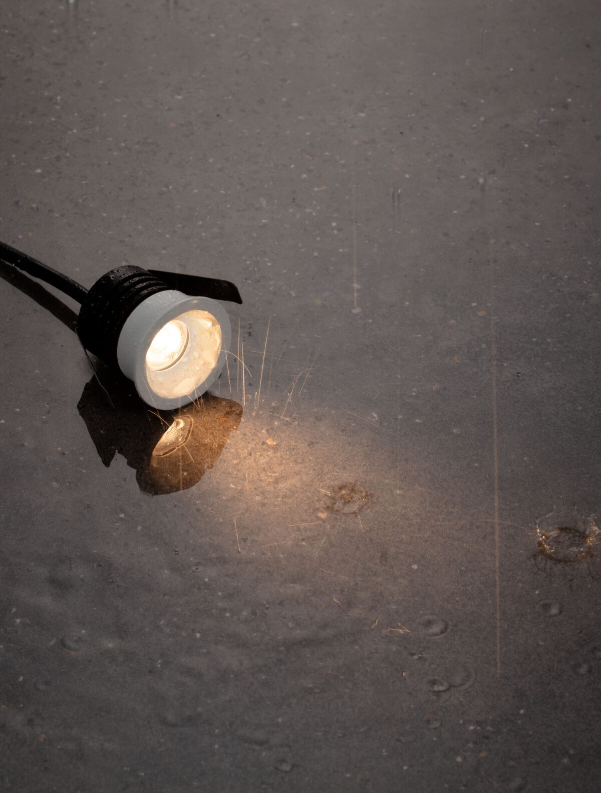 Spot incastrat Dustproof 3W 2700 K, Alb si Aluminiu Nova Luce Spot incastrat Dustproof 3W 2700 K, Alb si Aluminiu Nova Luce