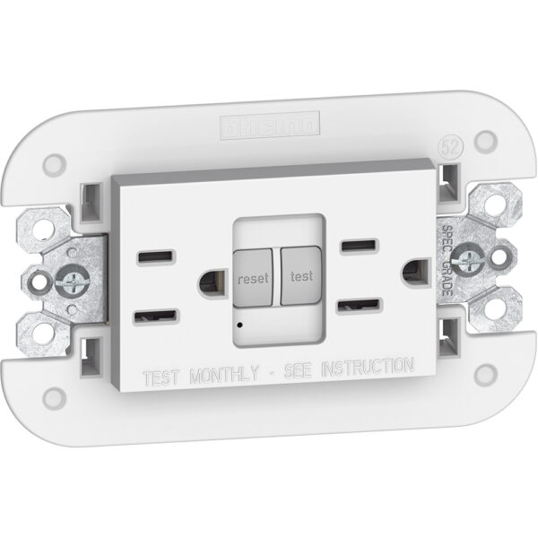 Priza Standard american GFCI 2 P+E 15 A 127 Va.c. 3 module Bticino KW4188GFG6